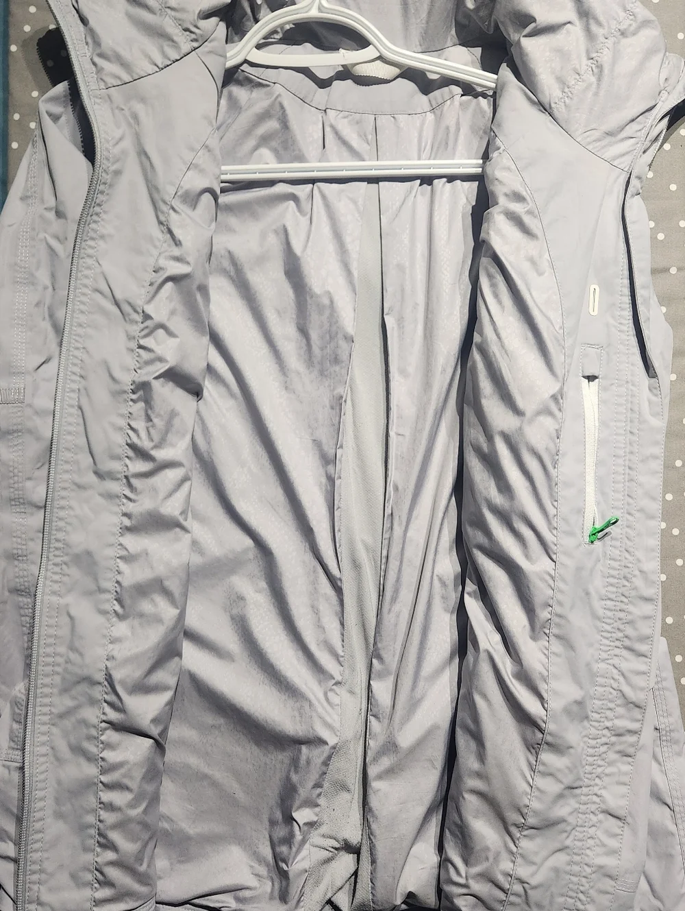 lululemon make it rain jacket - Picture 3 of 6